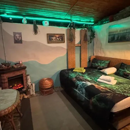 Mit Sauna In Einer Ruhige Wald Lage.